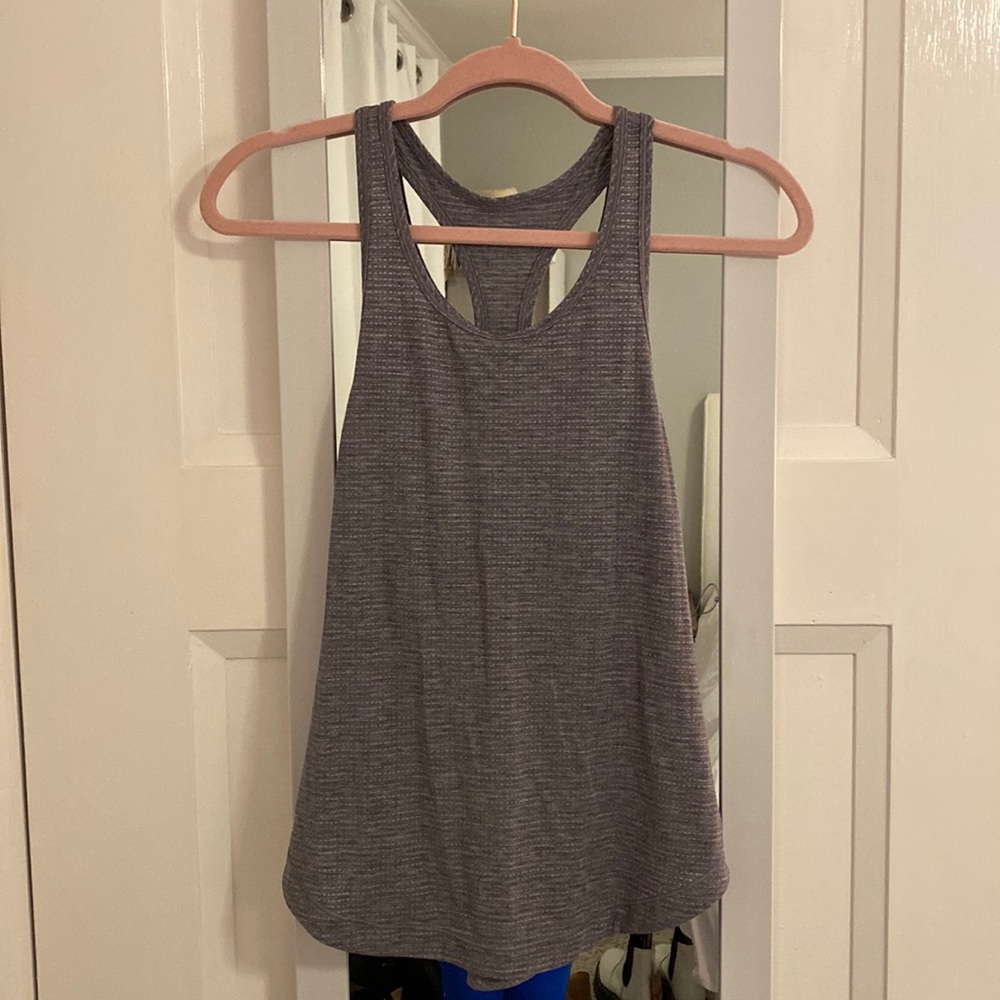 grey lululemon tank